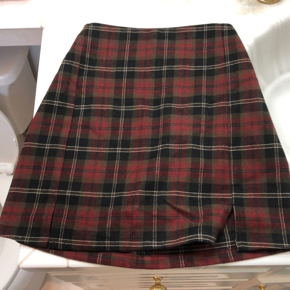 brandy melville skirt